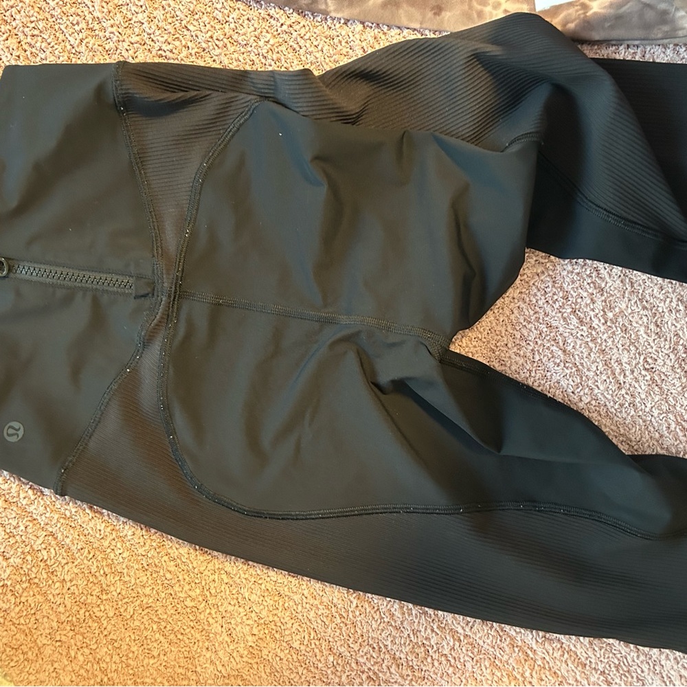 Lululemon bundle - Picture 4 of 7